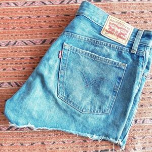 501 Levi’s High Waisted Shorts